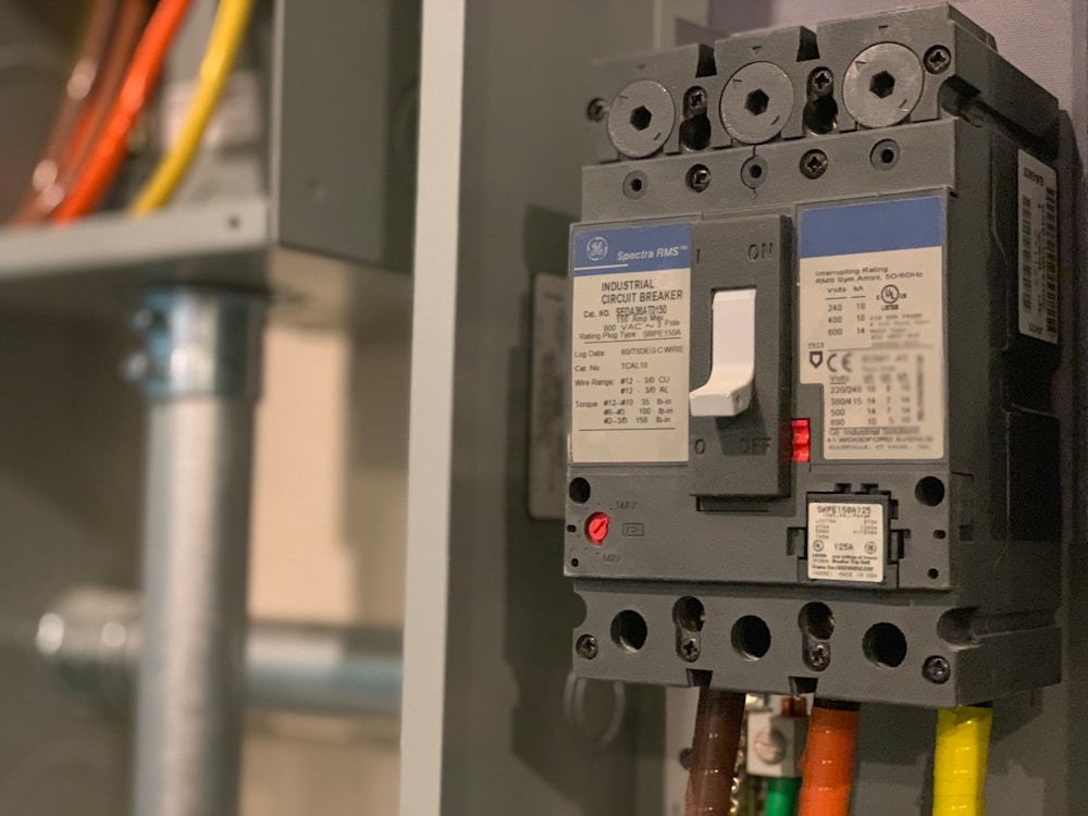 RV electrical panel and circuit breaker repair in Vero Beach